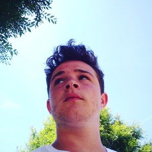 Meet your Posher, Logan